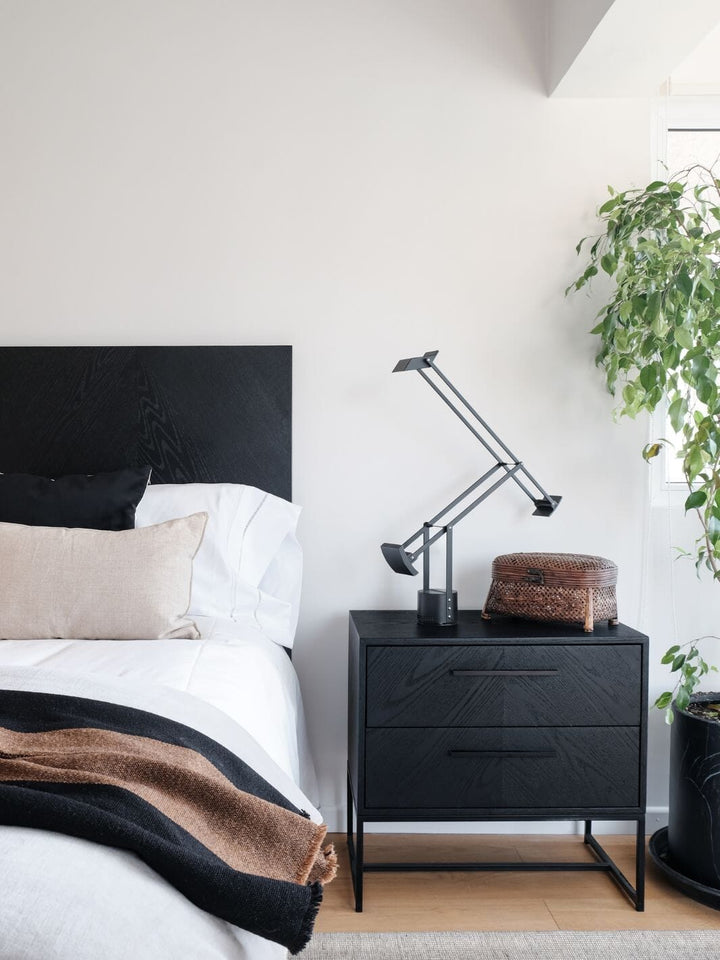 Velador Dubai negro Entrega Inmediata Calite Interiorismo 