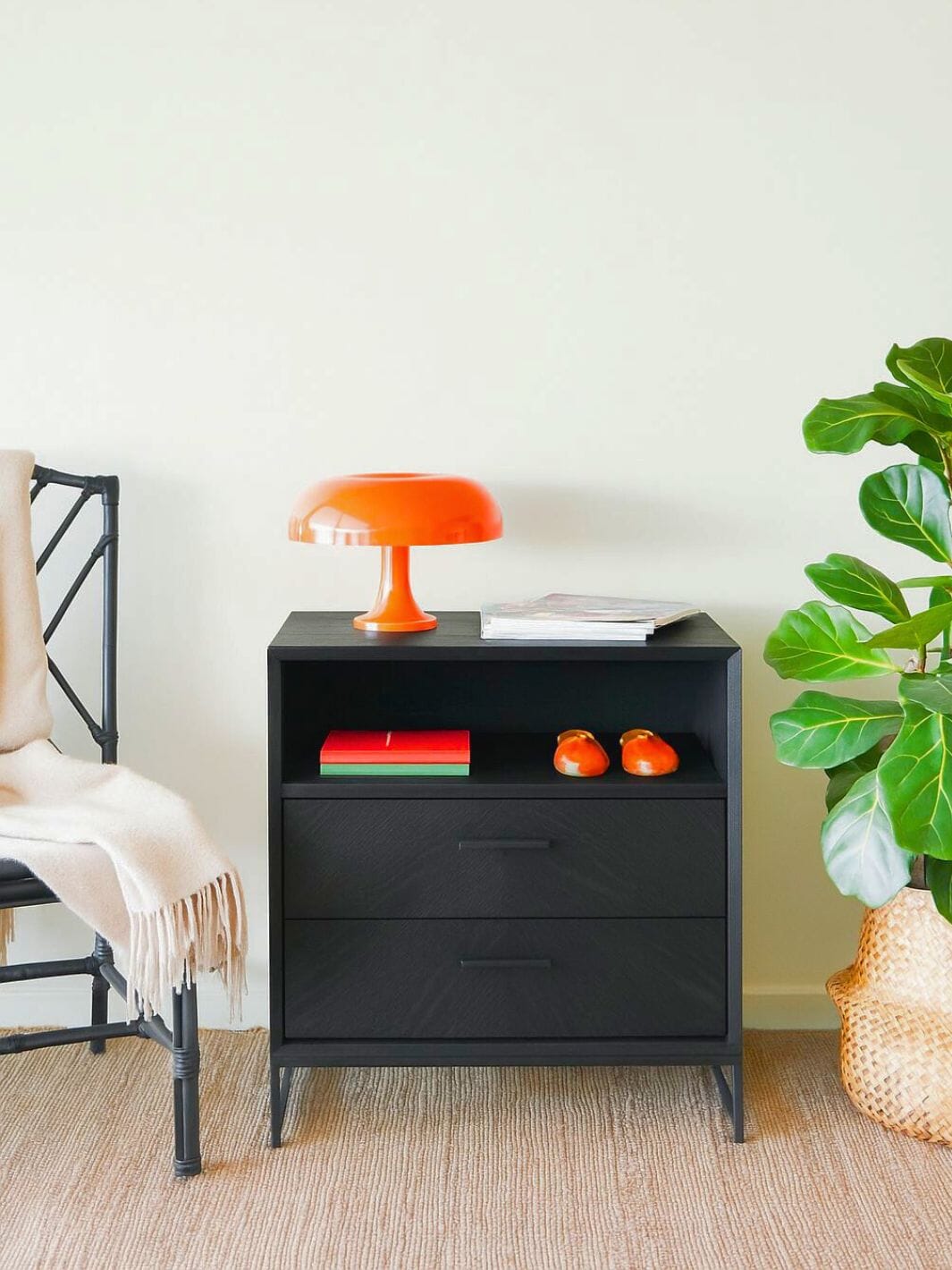 Velador Santander Negro Entrega Inmediata Calite Interiorismo 